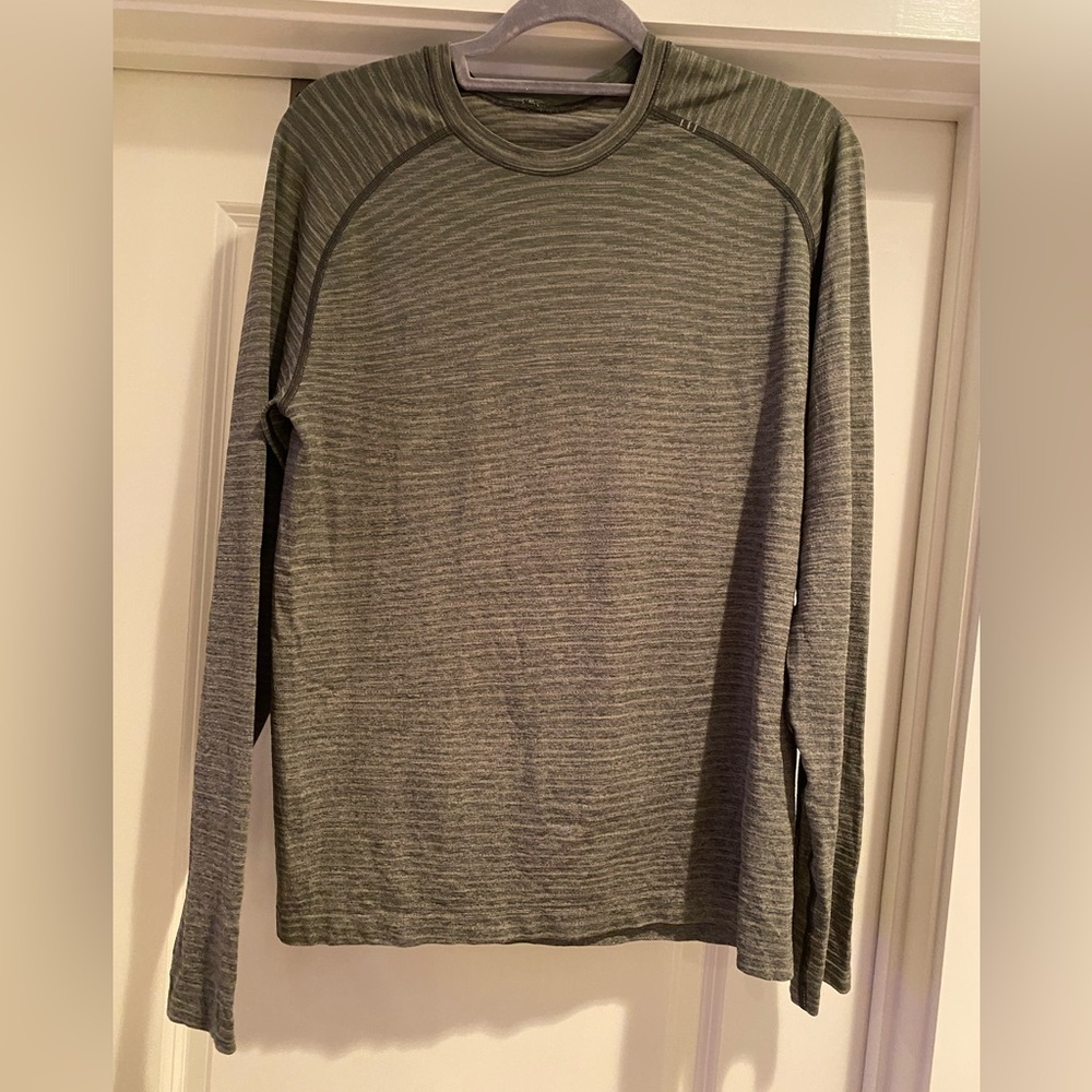 Lululemon shirt
